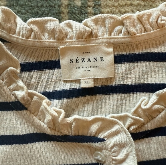 SÉZANE Gael Marienere Ecru Navy Ruffle Edge Button Front Pullover Top XL EUC - Picture 4 of 11